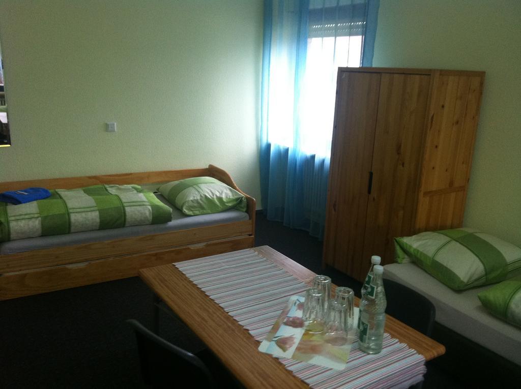 Pension Moldova Nuremberg ภายนอก รูปภาพ